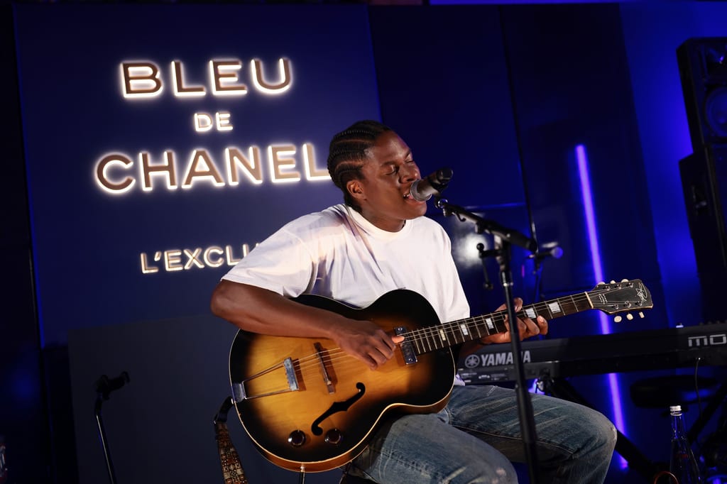 Chanel and Daniel Caesar linked up to turn the Empire State Building blue