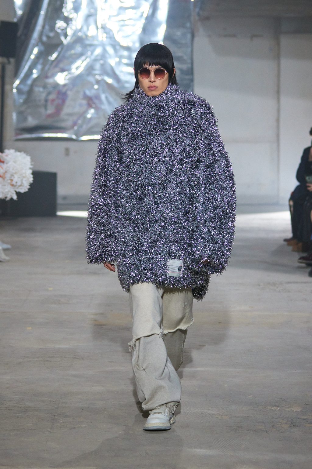 Maison MIHARA YASUHIRO Fall/Winter 2024 was a trip back in time