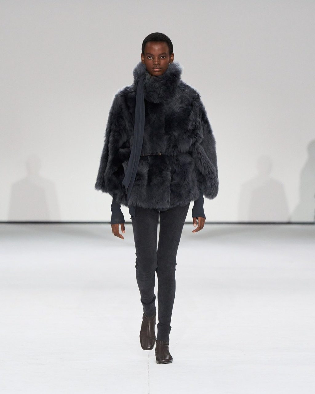 Here’s what went down at COS’ Autumn/Winter 2025 show