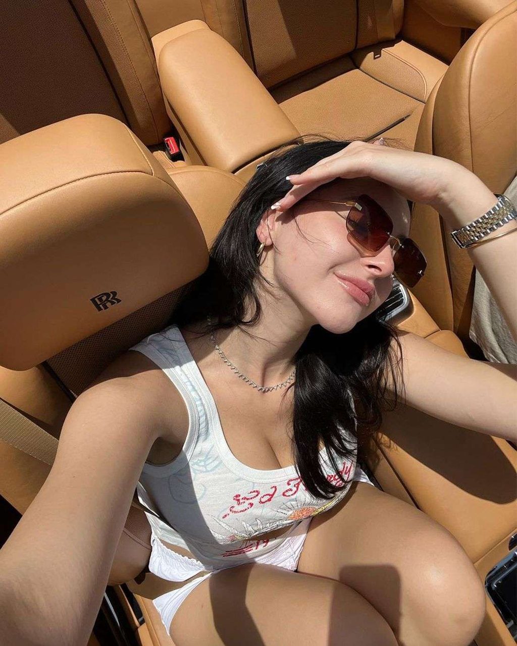 SOCIAL MEDIA & SEX WORK: THE GEN Z ICONS SHATTERING GLASS CEILINGS