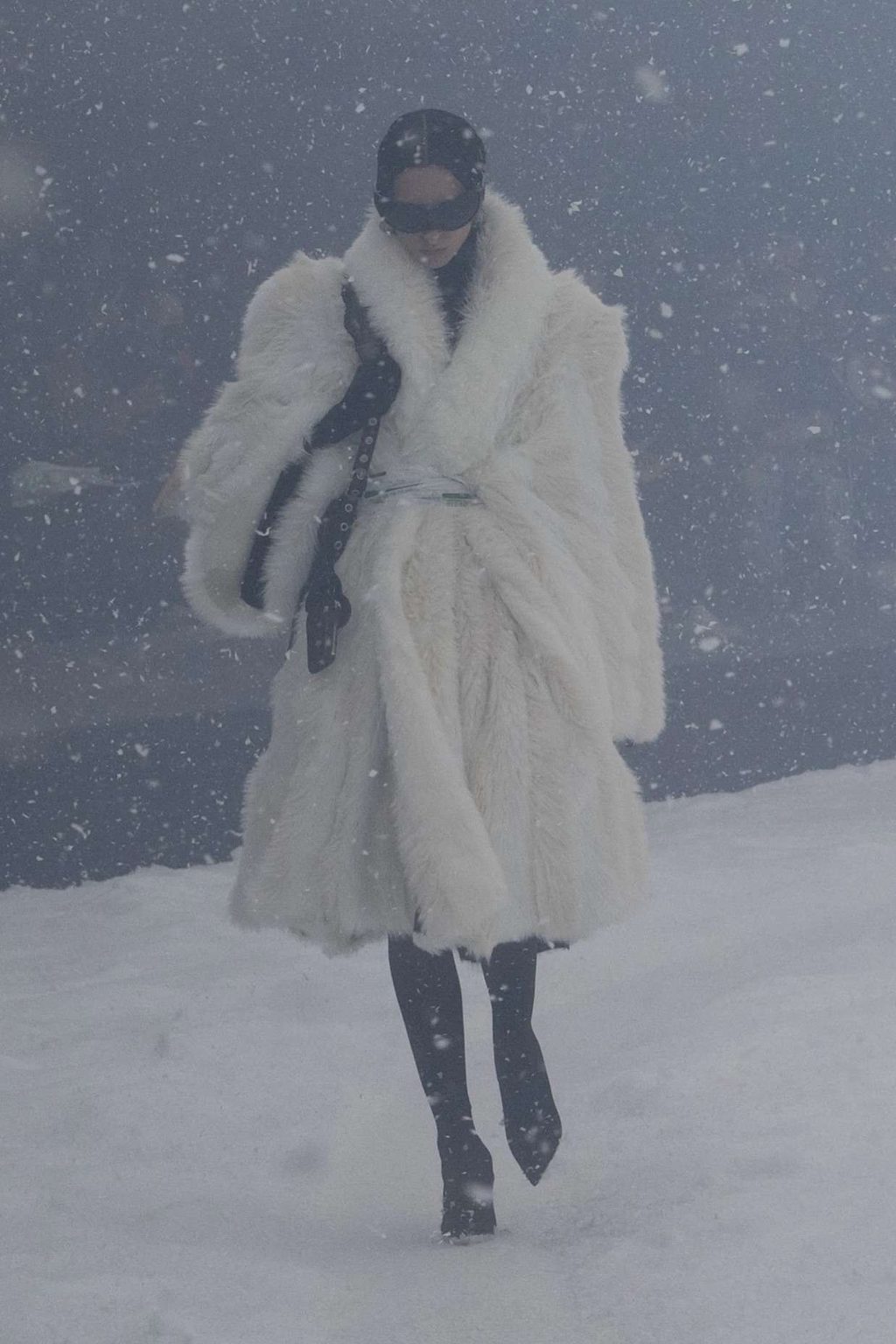 THE BALENCIAGA SHOW WAS MEANT TO BE AN UNCOMFORTABLE VIEWING EXPERIENCE