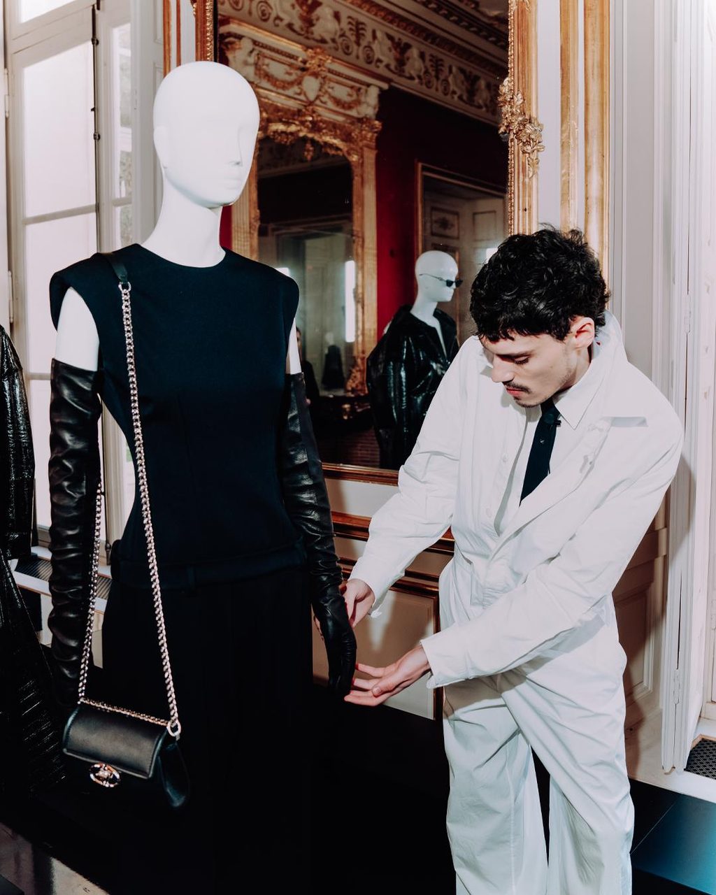 We went to the Valentino Le Noir re-see with Lyas