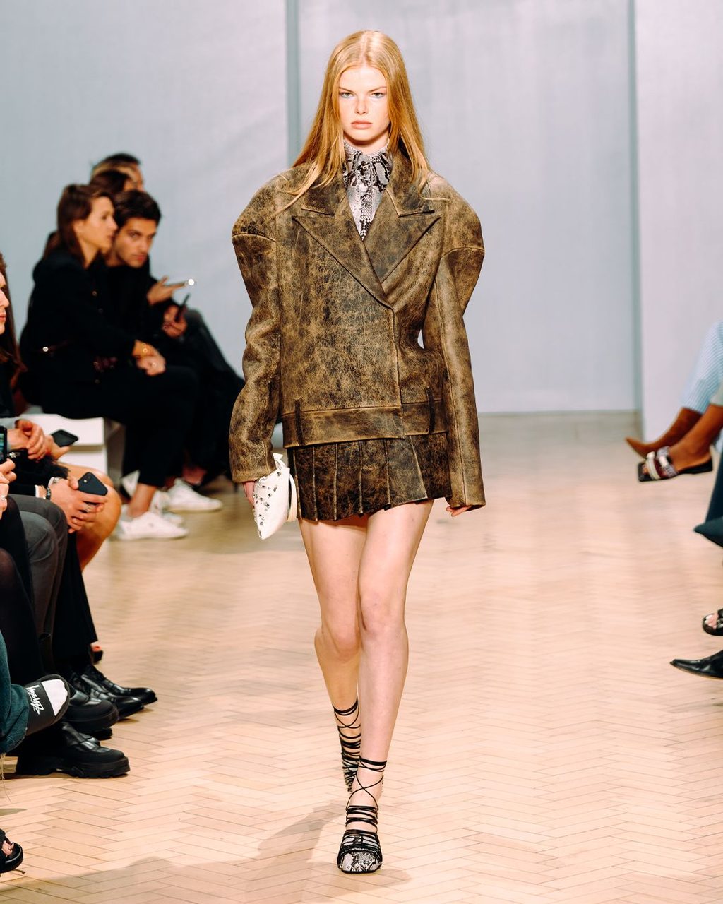 THE 5 LOOKS WE WON’T FORGET (ME NOT) FROM 16ARLINGTON