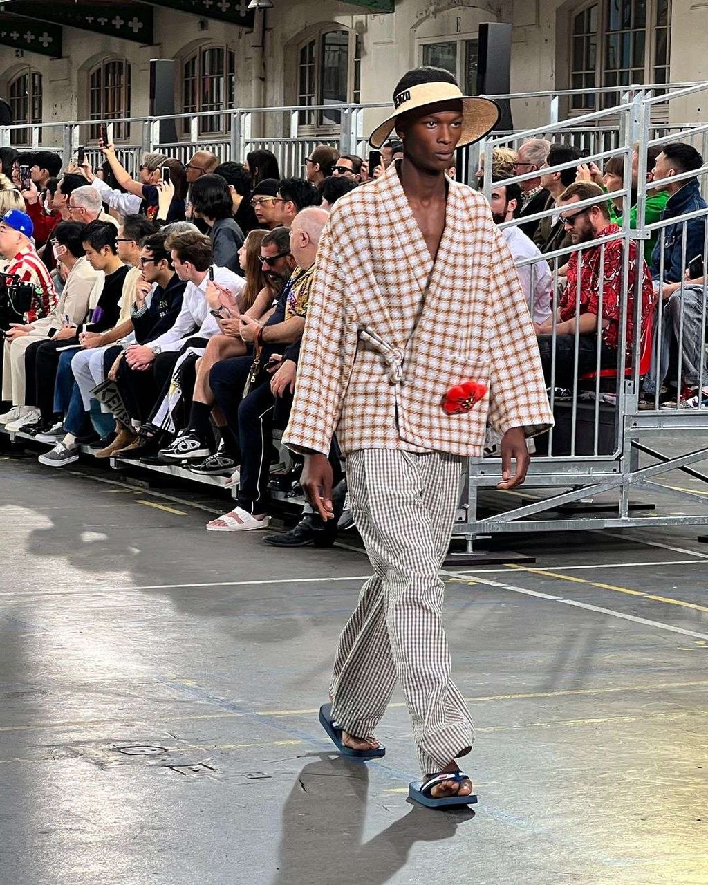WE WANT TO ENROL IN KENZO SCHOOL