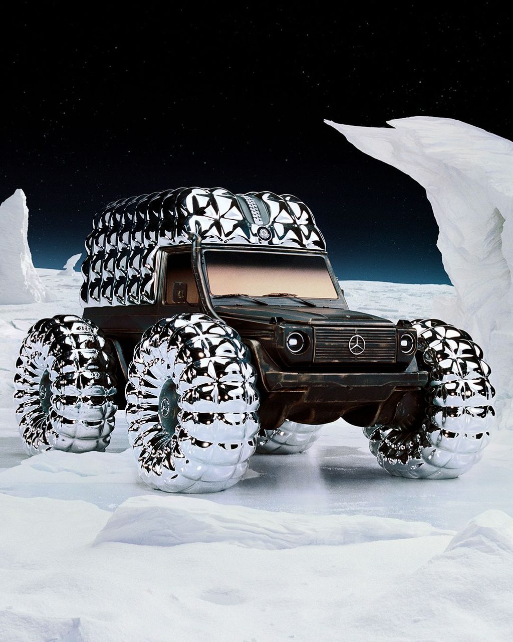MONCLER & MERCEDES-BENZ UNVEIL PROJECT MONDO G