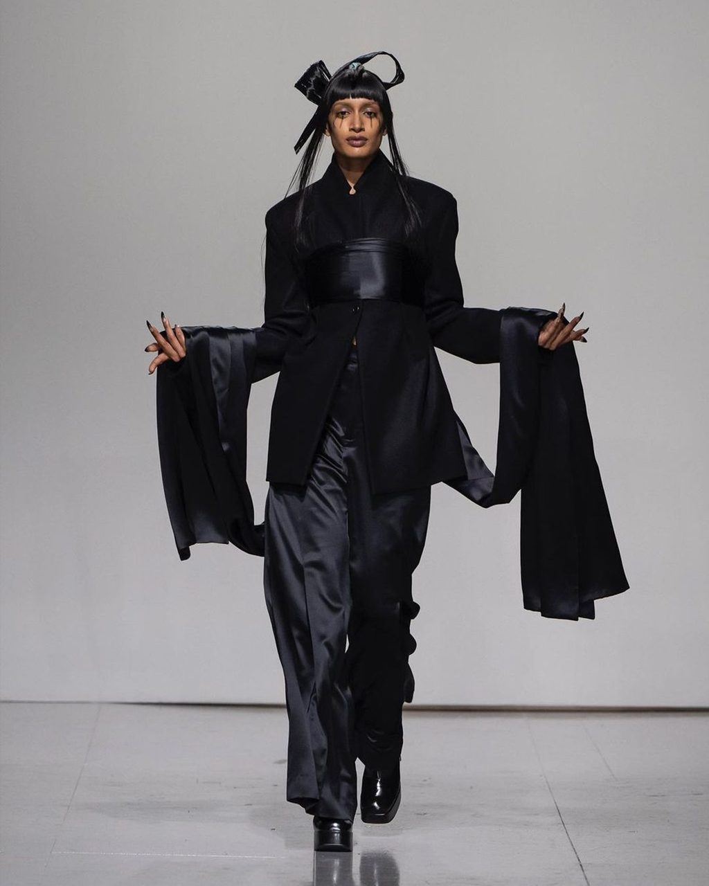 HOT TAKE: CHET LO’S FW23 SHOW IS EXACTLY WHERE THE DESIGNER NEEDS TO BE HEADING