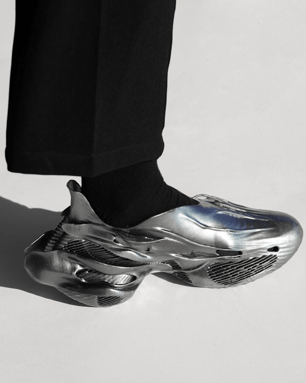 FUTURISTIC FOOTWEAR: SCRY IS FOR THE FASHION SPACE-AGE