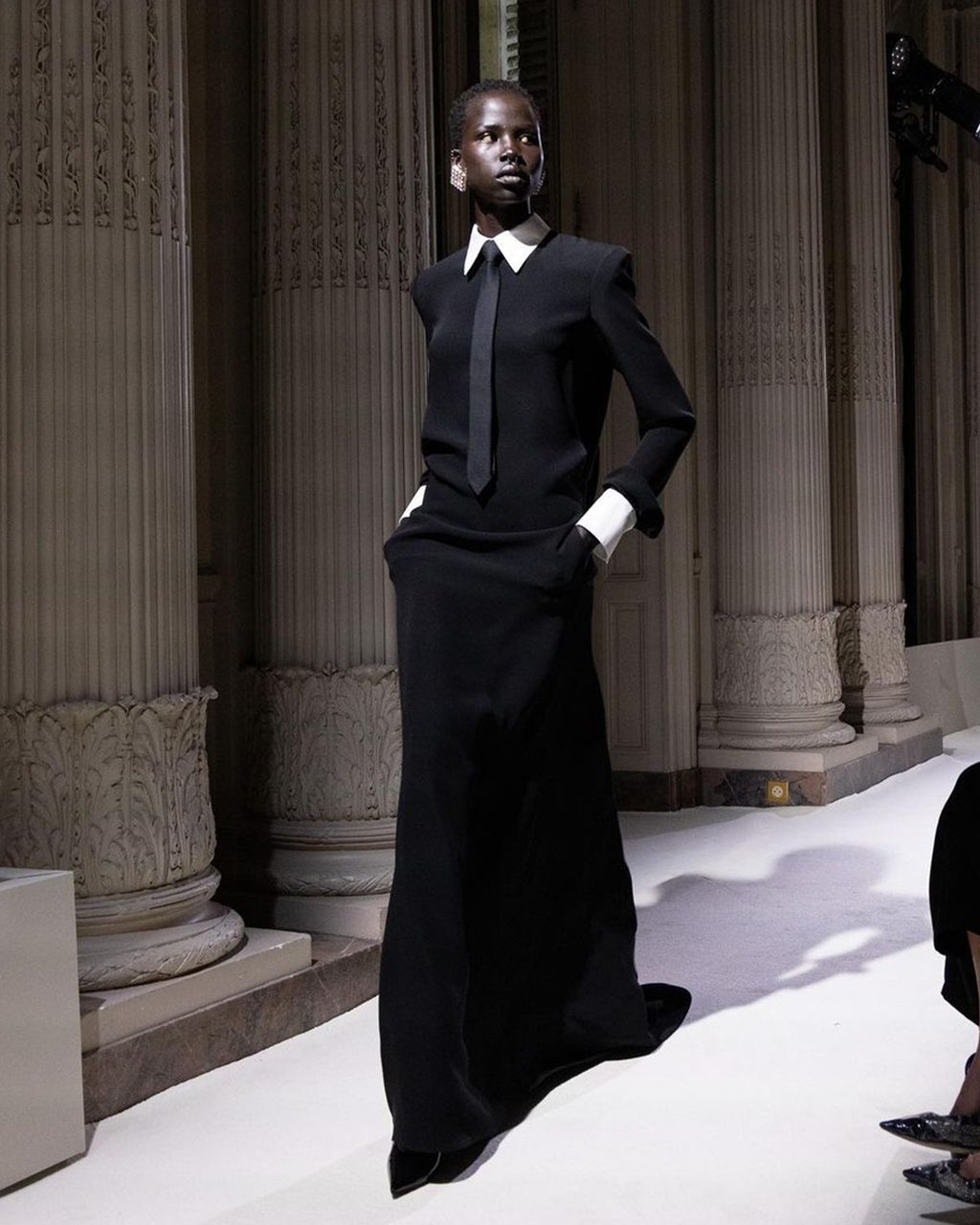 TAILORING, UPDATED: KEY PIECES FROM VALENTINO BLACK TIE FALL/WINTER 2023-24