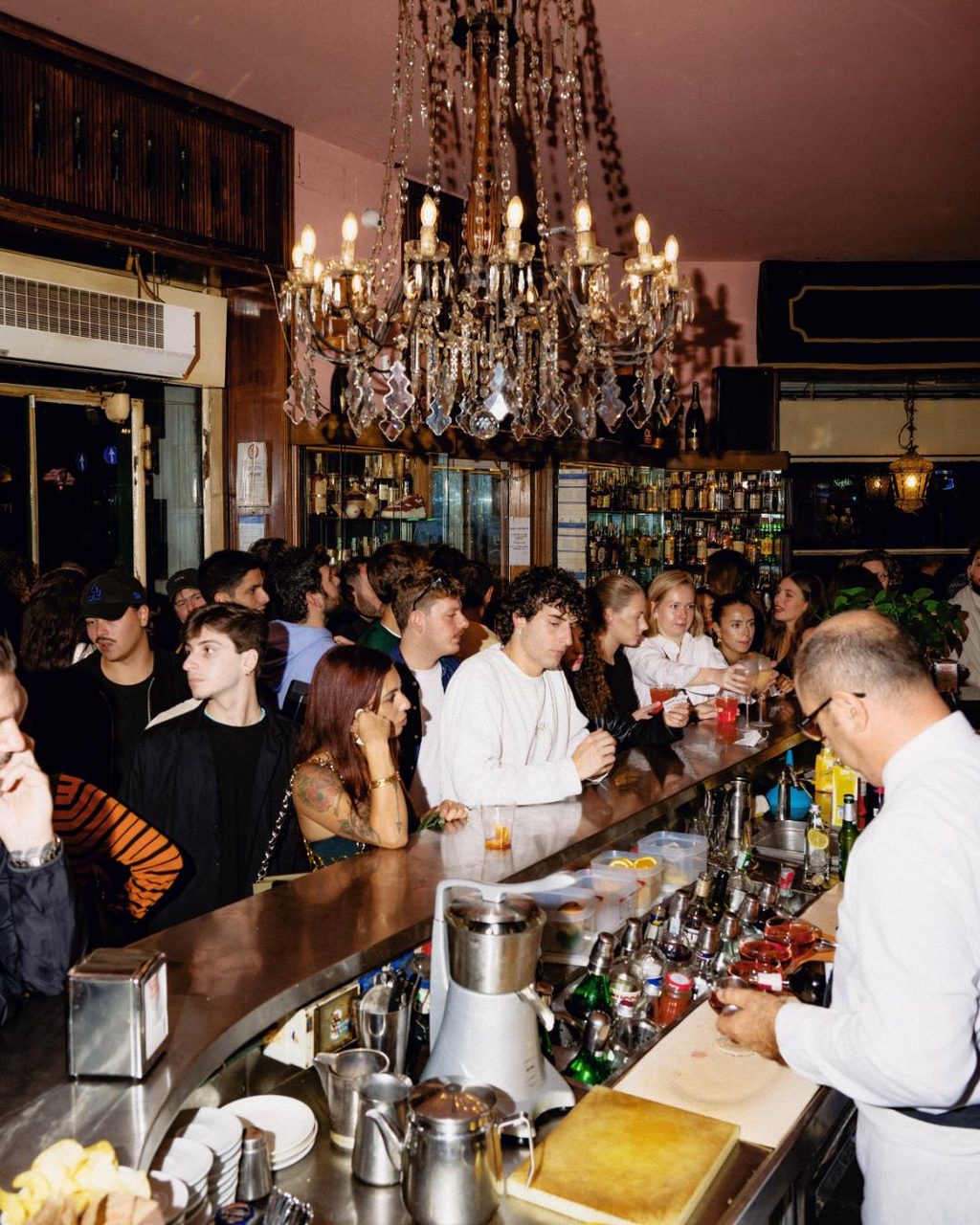We took over Bar Basso in Milan with ellesse