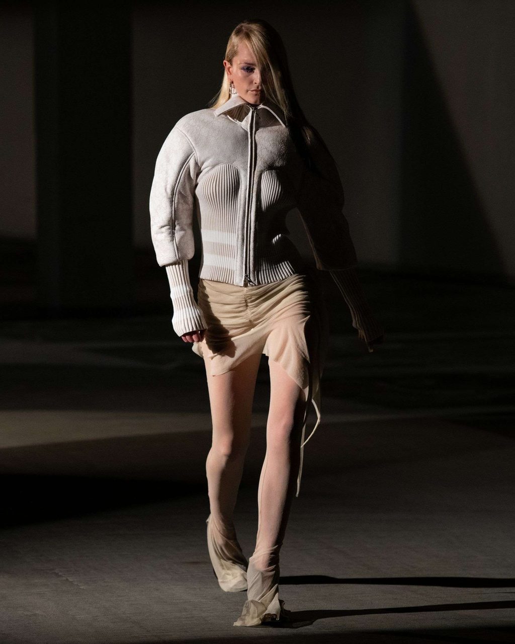 ‘ADRENALINE’: KNWLS SS22 OFFERS DISRUPTION AND SENSUALITY AT LFW