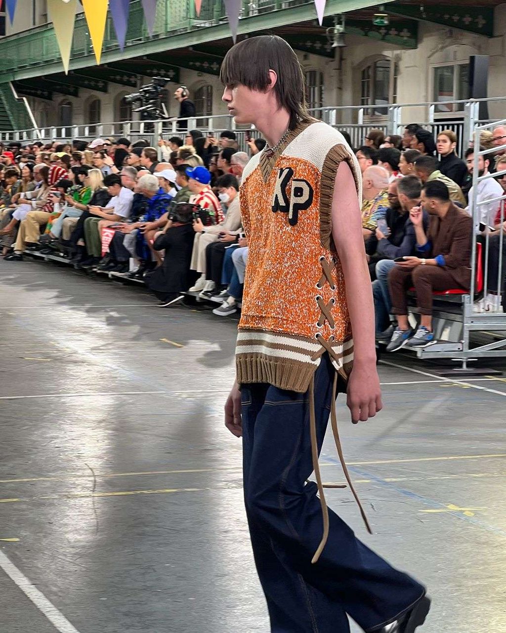 WE WANT TO ENROL IN KENZO SCHOOL