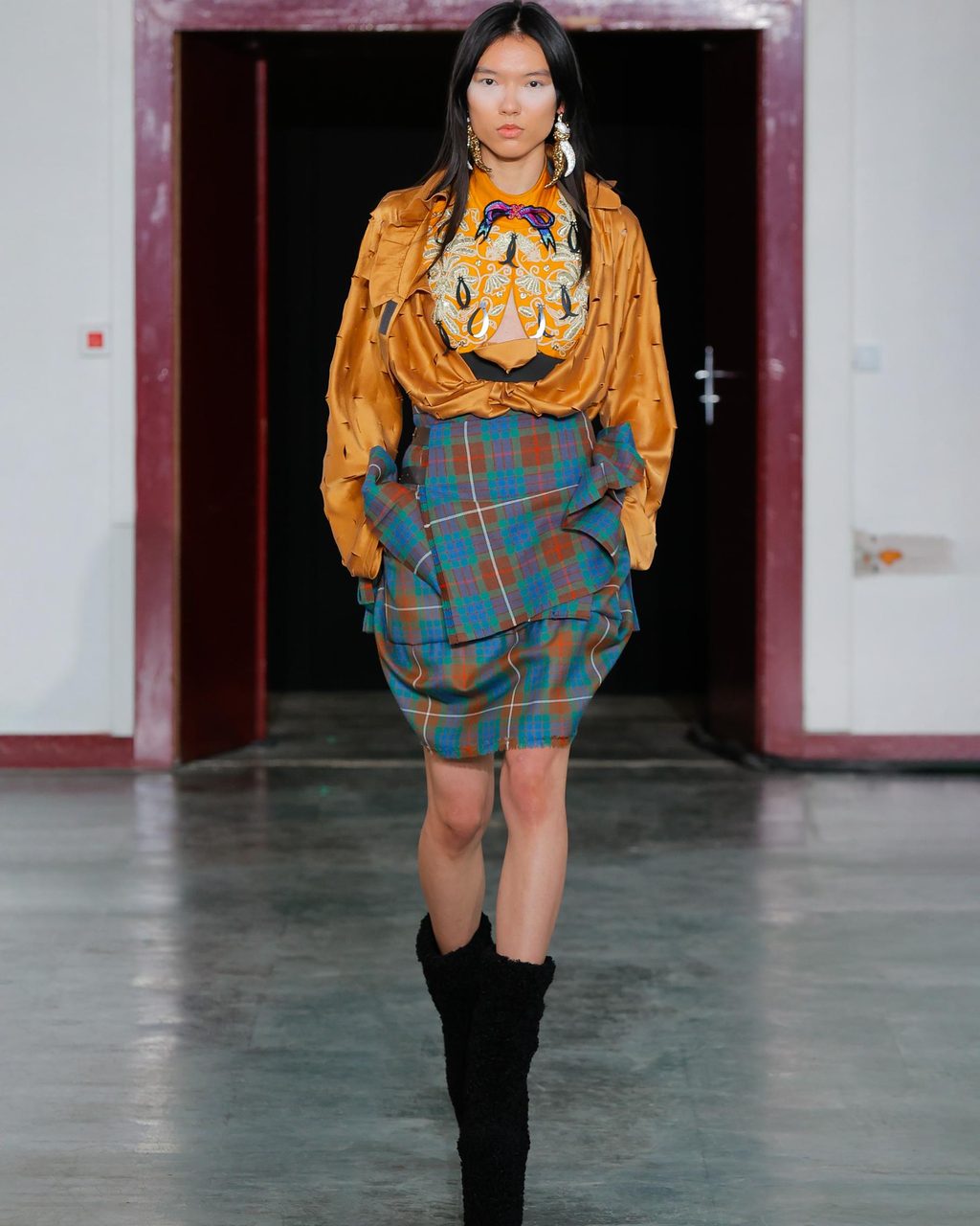 Andreas Kronthaler for Vivienne Westwood FW24: when performance meets fashion