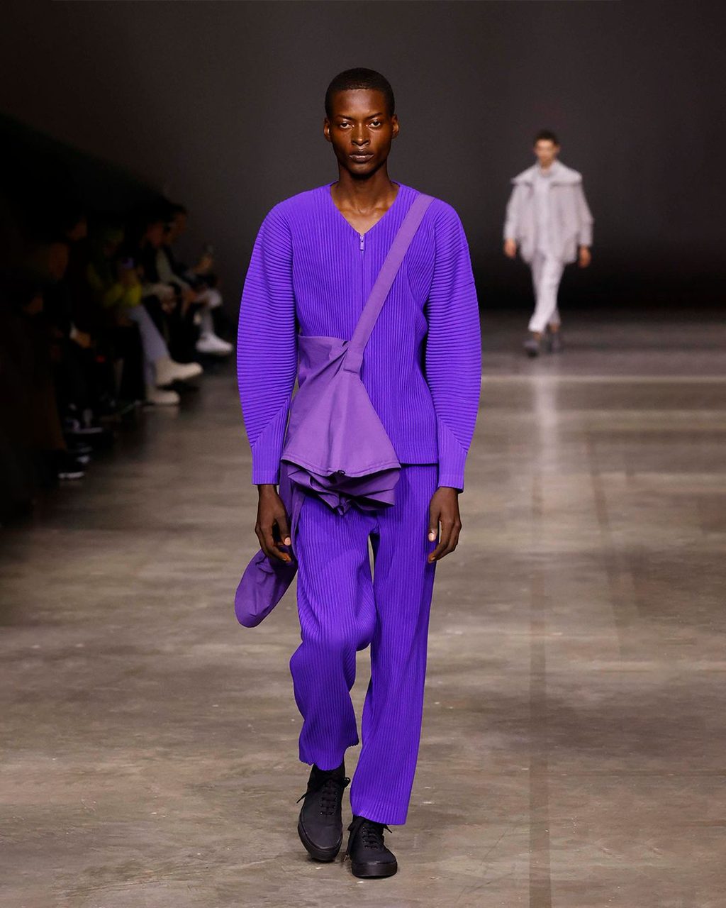 ISSEY MIYAKE JUST HYPNOTISED US WITH PLEATS