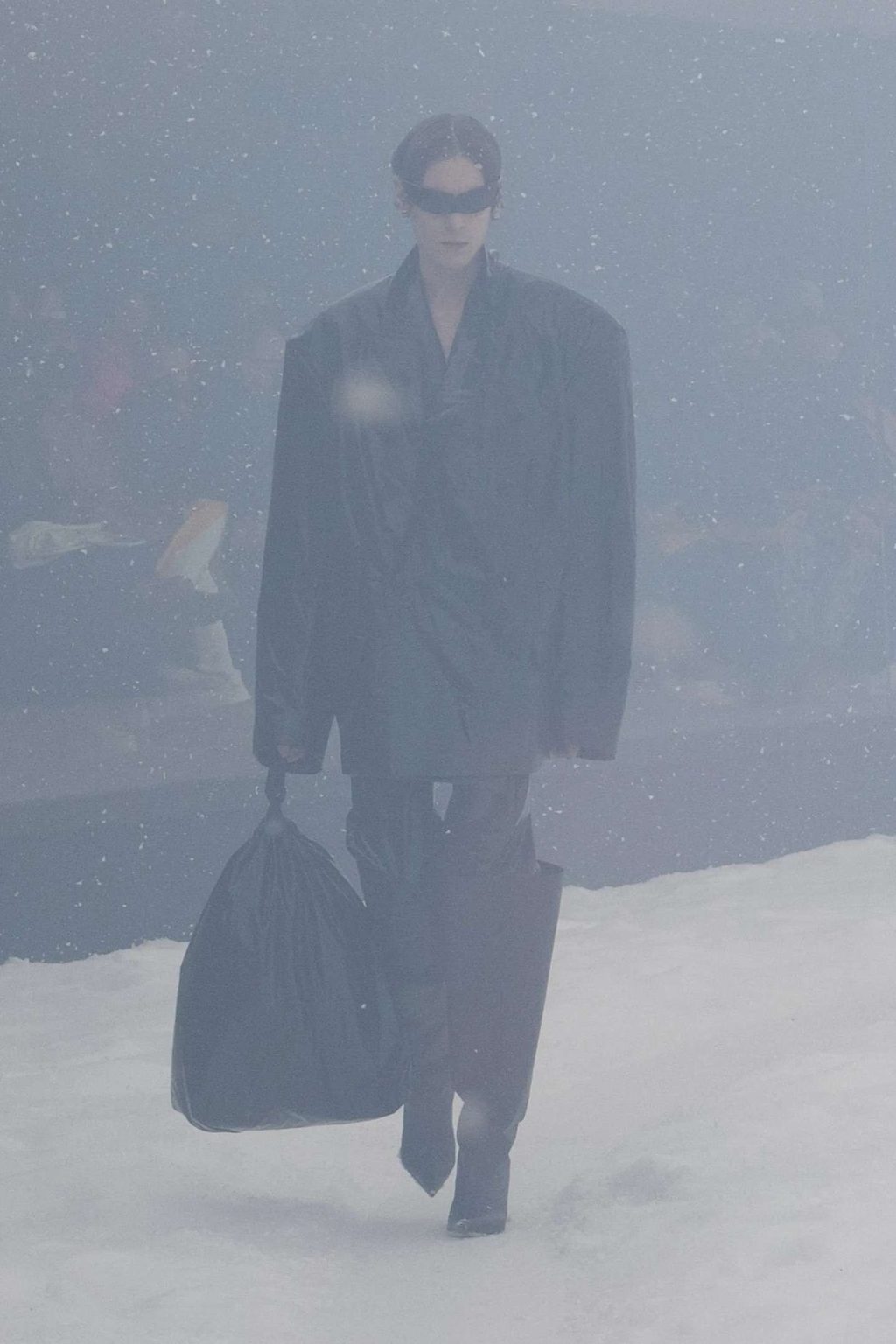THE BALENCIAGA SHOW WAS MEANT TO BE AN UNCOMFORTABLE VIEWING EXPERIENCE