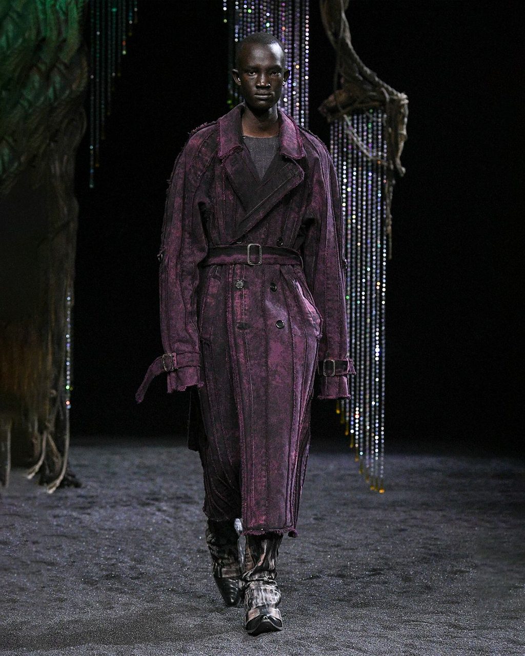 FOREST VINES AND LOTS OF LEATHER: ACNE STUDIOS FW23 COLLECTION
