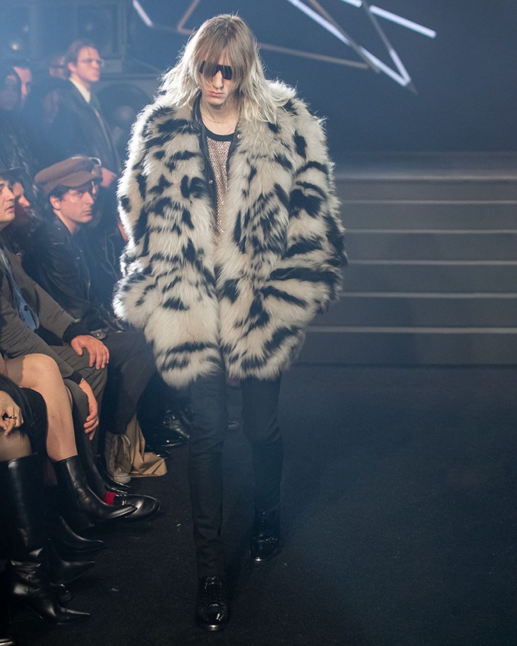 HEDI SLIMANE’S FW23 FOR CELINE WAS AN ODE TO ELECTRO-ROCK YOUTH