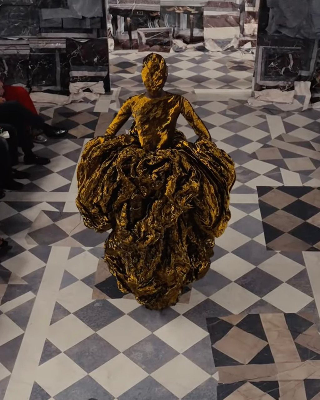 Maison Margiela Artisanal Fall 2025: Glenn Martens took us back to the early Margiela days