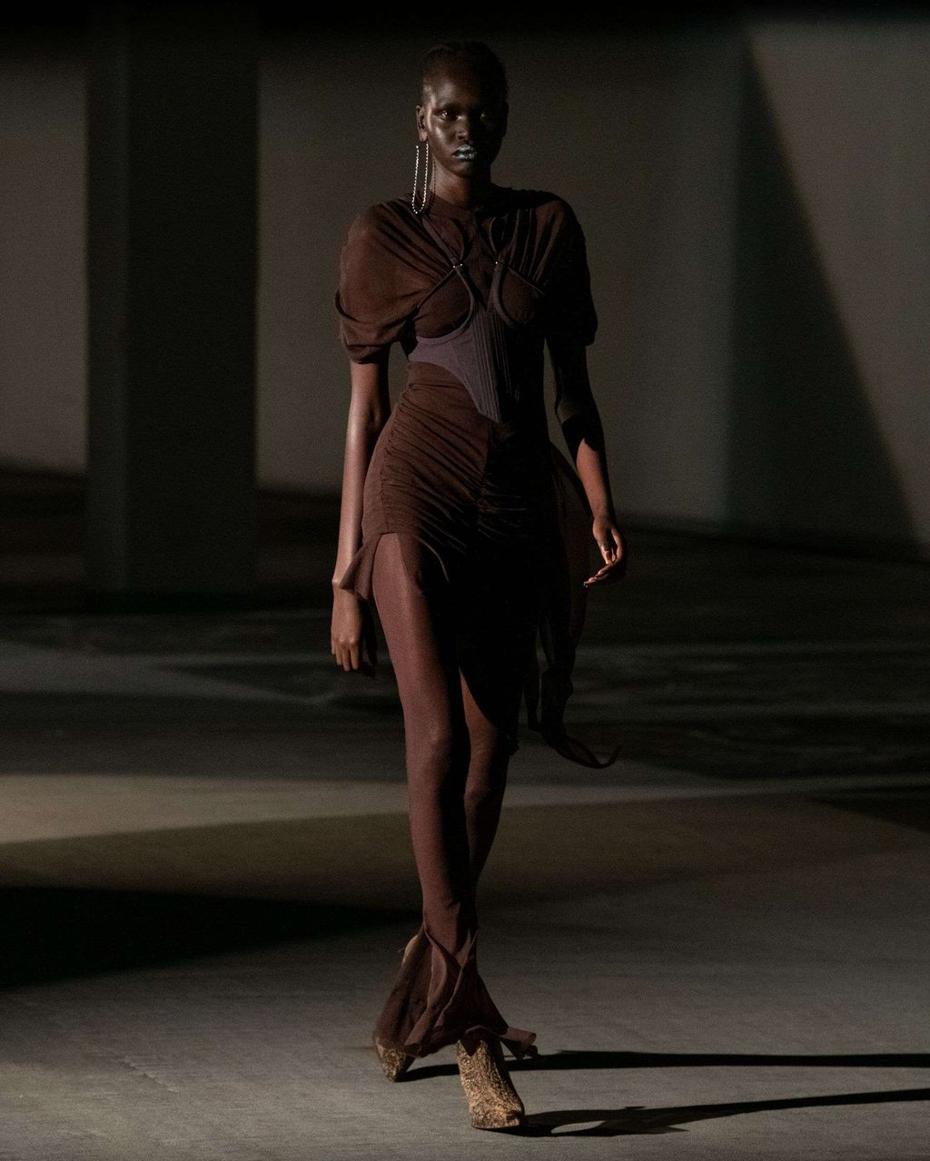 ‘ADRENALINE’: KNWLS SS22 OFFERS DISRUPTION AND SENSUALITY AT LFW