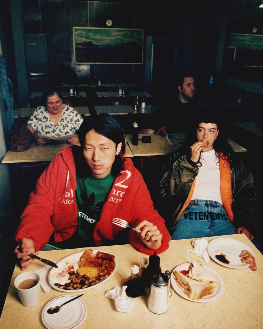 ISA BOULDER’S MENSWEAR SS23 CAMPAIGN & A HEAT X VETEMENTS PARTNERSHIP: YOUR FRIDAY ROUNDUP