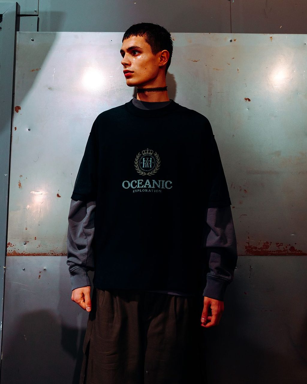 HOLZWEILER DIVES UNDERWATER FOR FW23