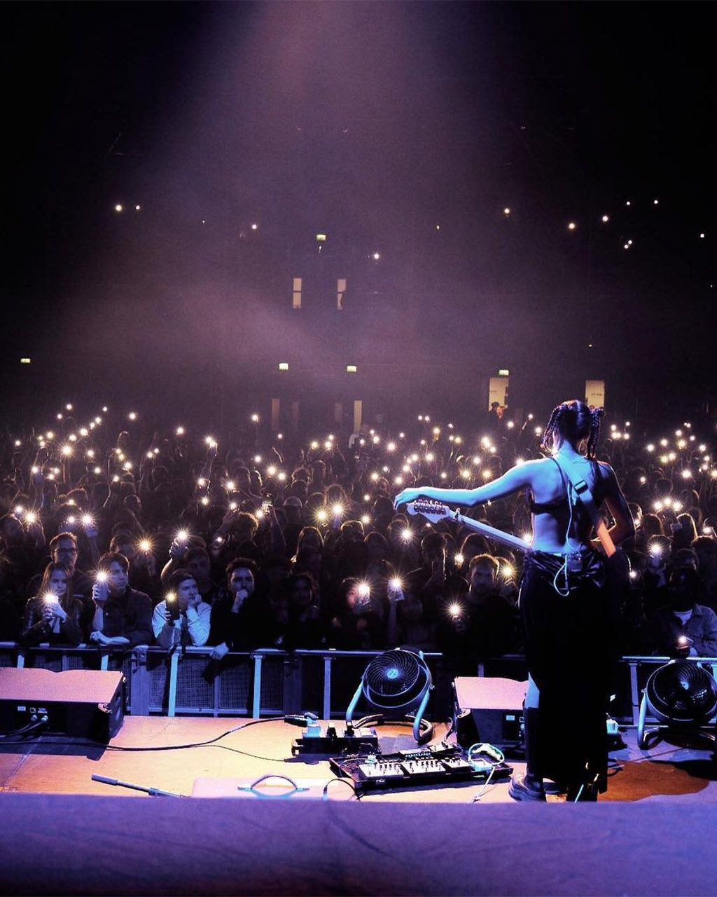MAEVE TALKS HER LATEST RELEASE, EARLY INFLUENCES & OVERCOMING CREATIVE BLOCKS