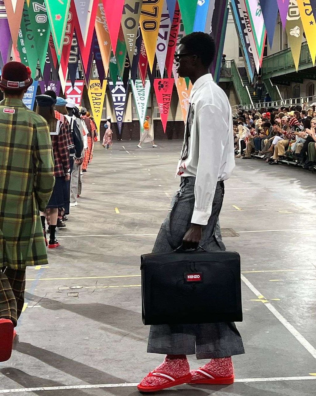 WE WANT TO ENROL IN KENZO SCHOOL