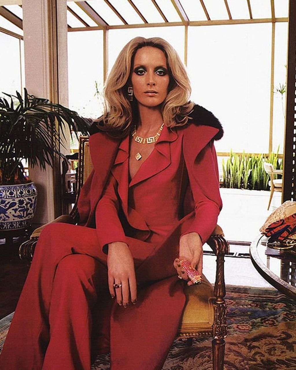FENDACE: A CELEBRATION OF ITALIAN LUXURY