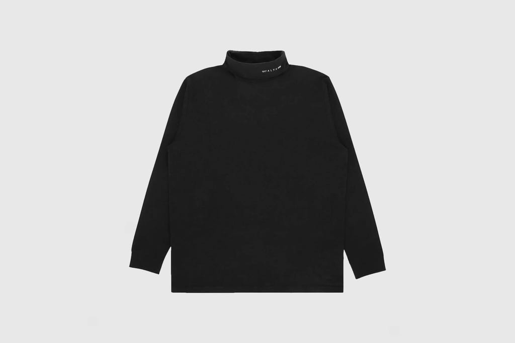 A GUIDE TO A MORE SUSTAINABLE WARDROBE