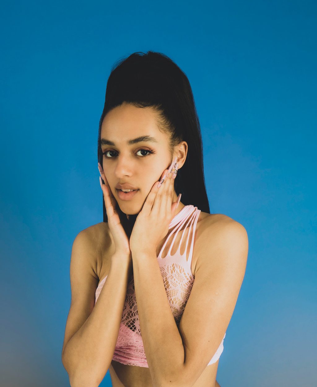 AKEMI FOX IS BACK AND SHE’S BROUGHT BACK UP