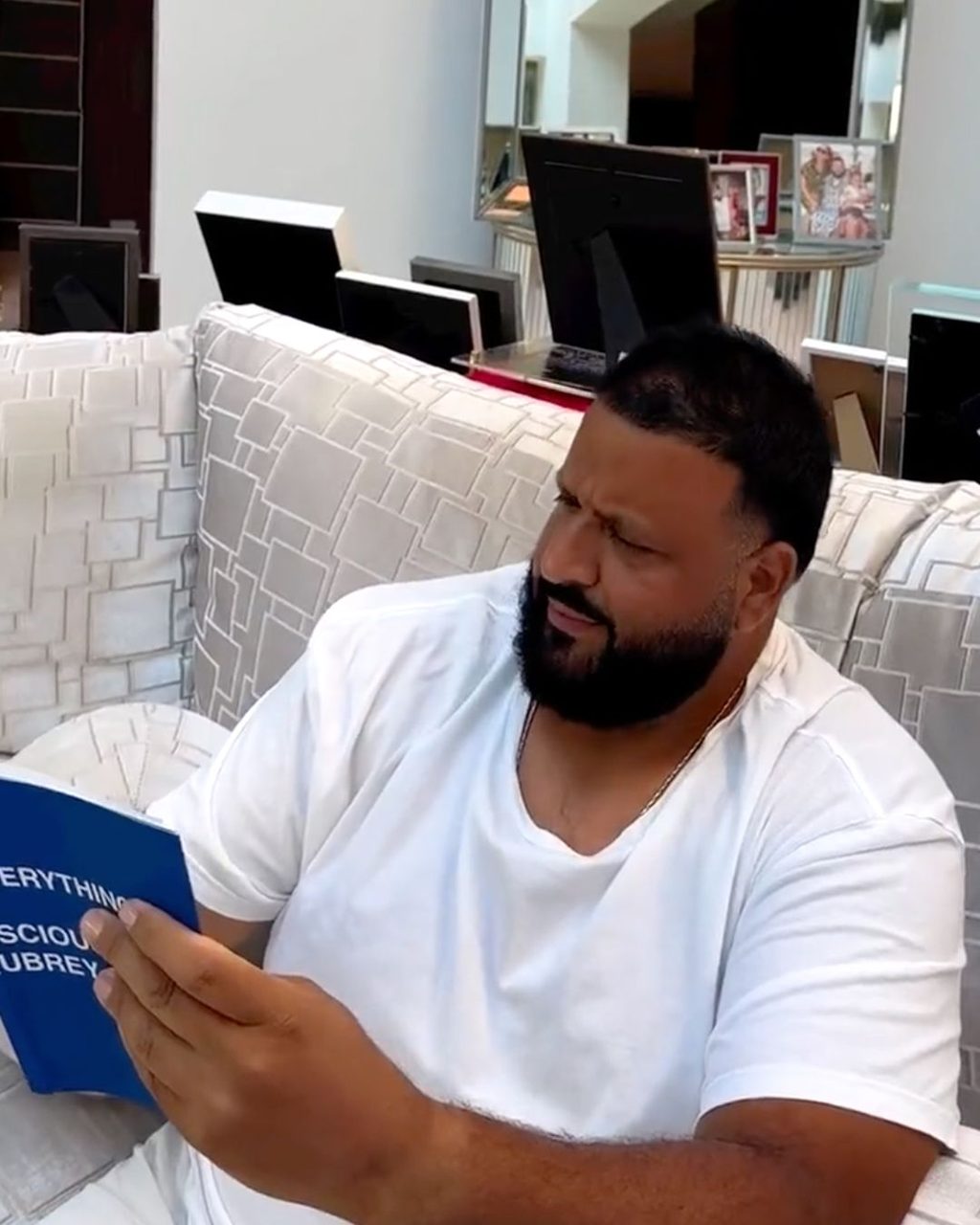 Drake is the type of guy to print cringe lyrics on paper and call it a poetry book