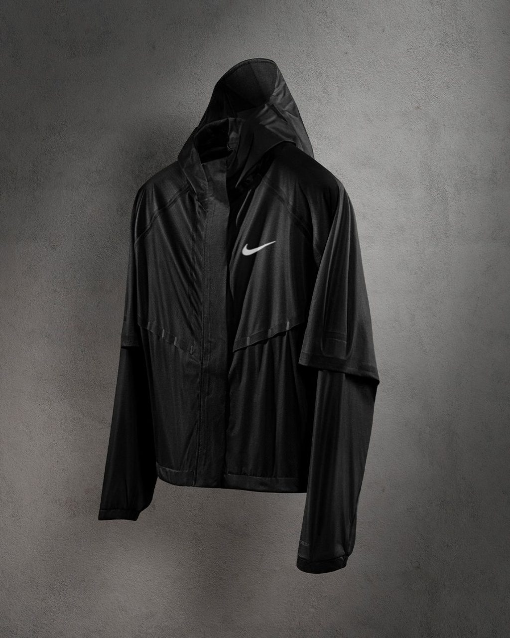 NIKE’S RUN DIVISION AEROGAMI JACKET BASICALLY BREATHES FOR YOU