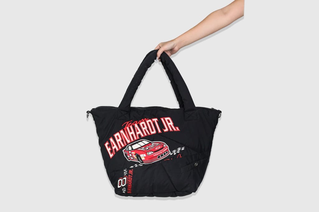 AN ACTUALLY SUSTAINABLE FASHION SHOPPING GUIDE FOR EARTH DAY