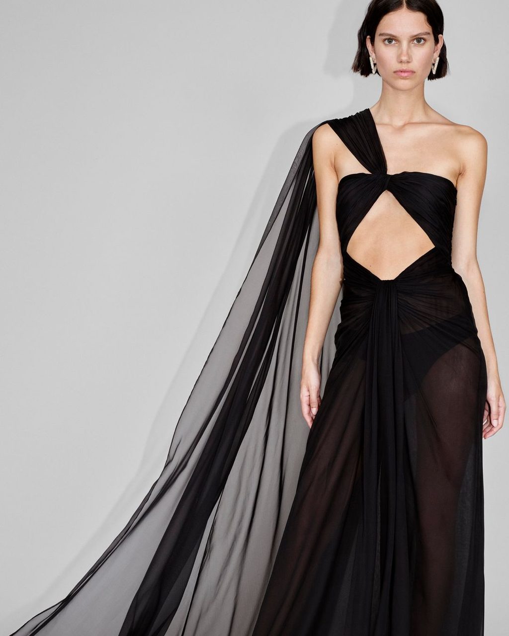 Get sexy and Chic with Valentino for Spring 2024