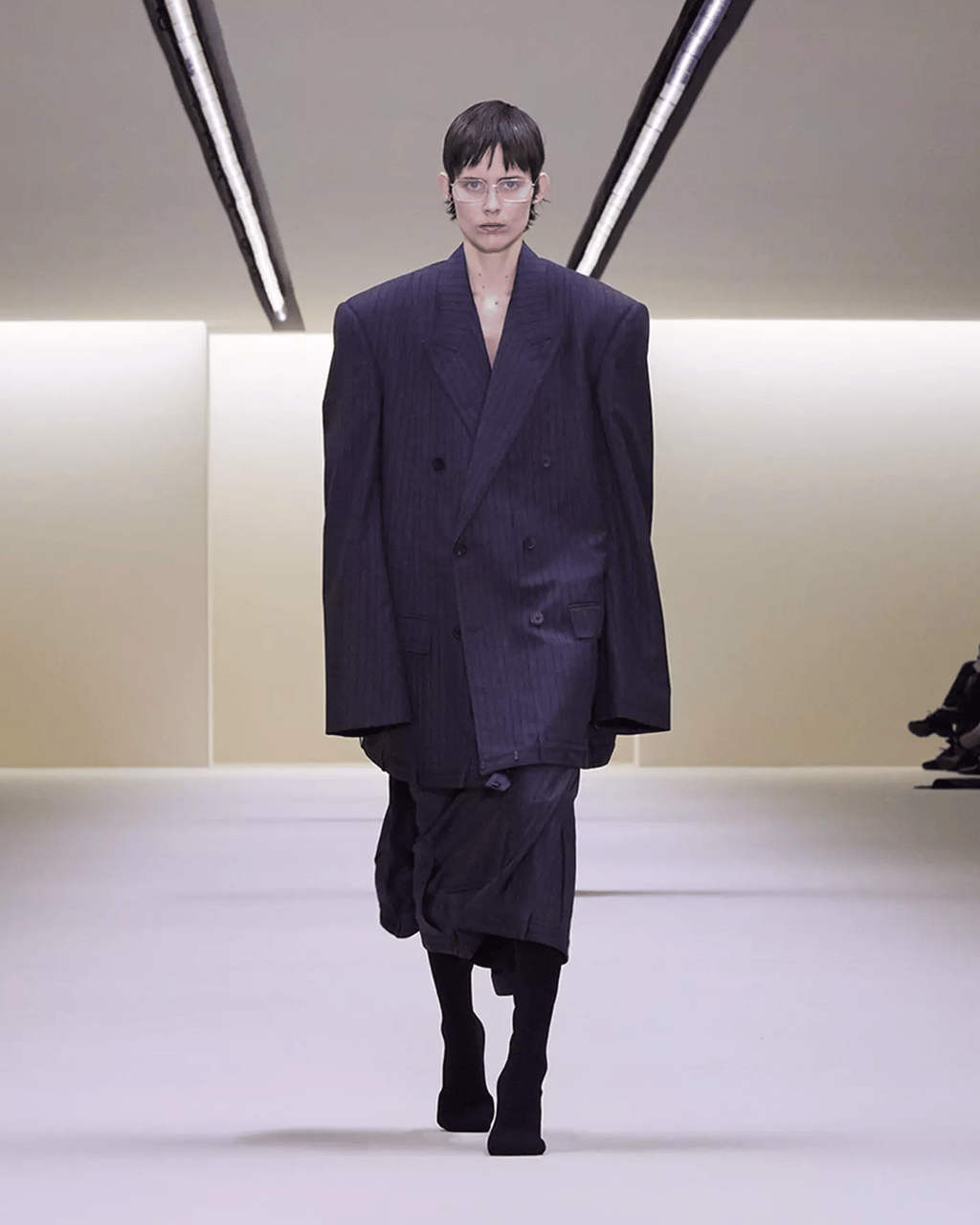 GEN Z SAID F*** FLATTERING SILHOUETTES
