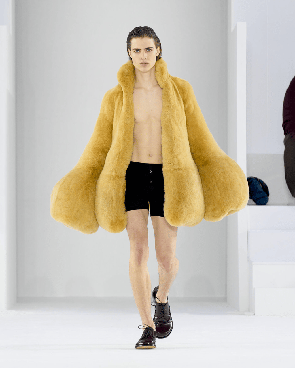 GEN Z SAID F*** FLATTERING SILHOUETTES