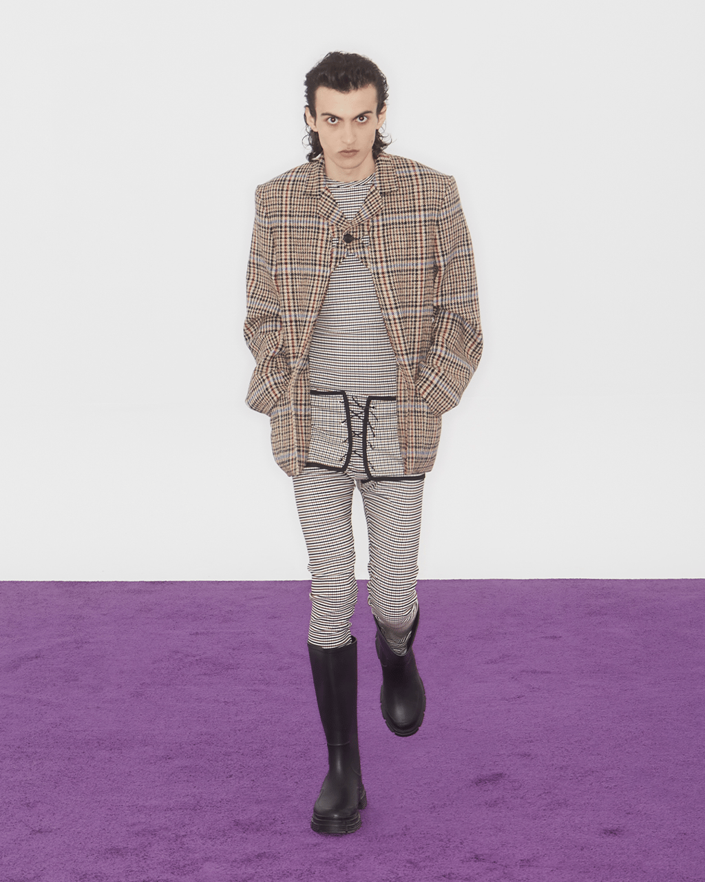 AV VATTEV’S SS24 COLLECTION IS A TASTE OF ‘SWEET SUMMER SWEAT’