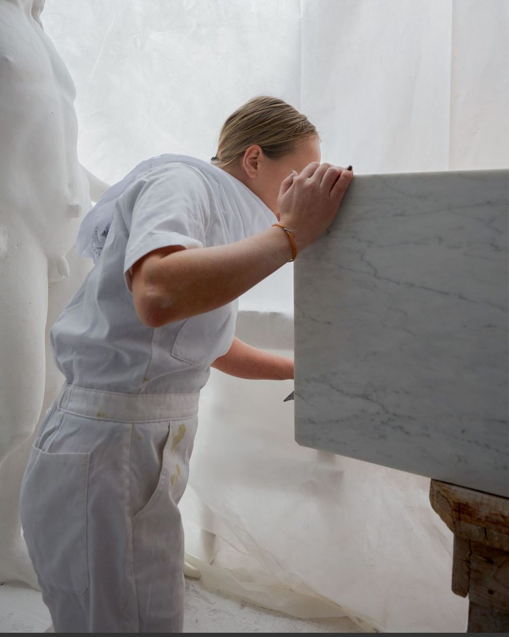 ANNA PESONEN TALKS ABOUT HER NEW SCULPTURAL “DISCOURSE” SERIES