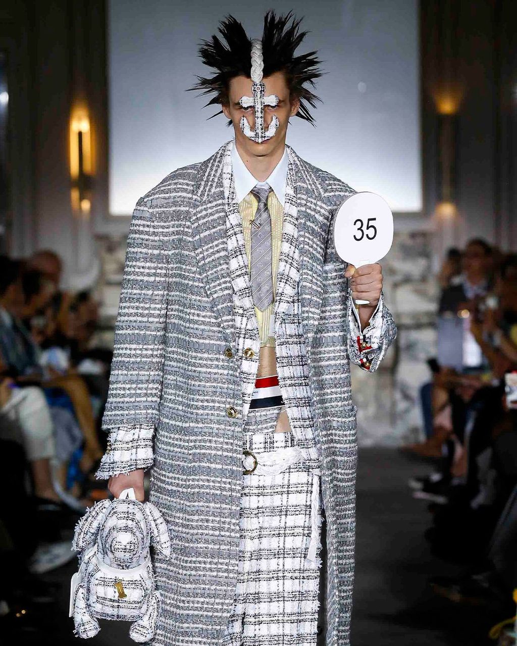 PIGEONS, GREMLINS & PING PONG BATS: THE CRAZIEST ACCESSORIES OF 2022