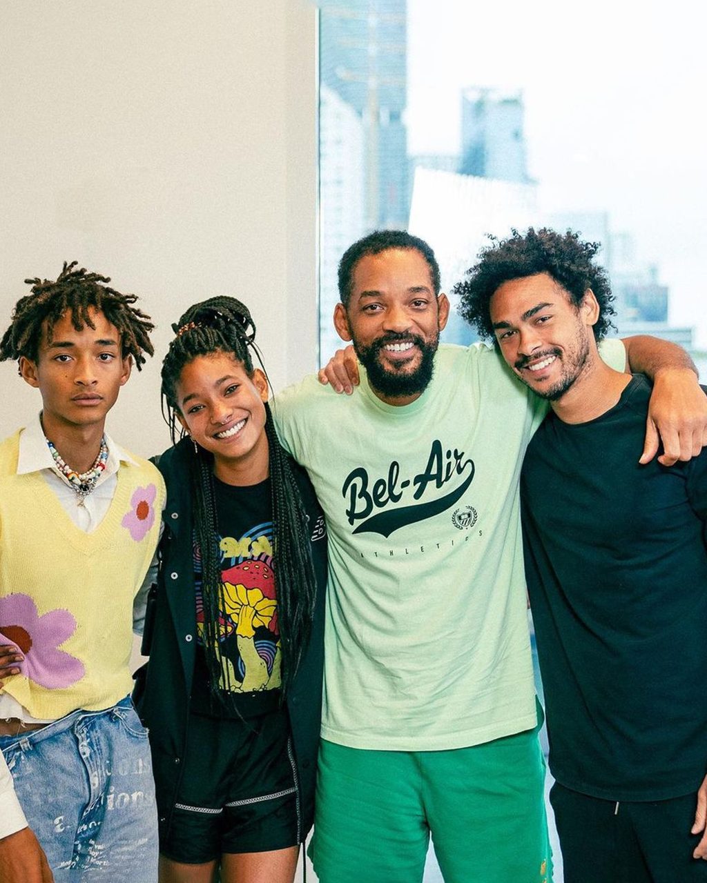 HAPPY FATHER’S DAY, LET’S TAKE A LOOK AT SOME OF THESE ICONIC CELEB DADS