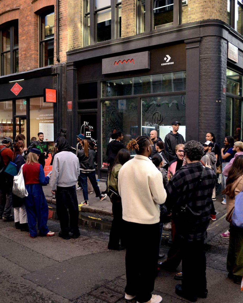 NAVINDER TAKES ON CON-VS TO DISRUPT FASHION