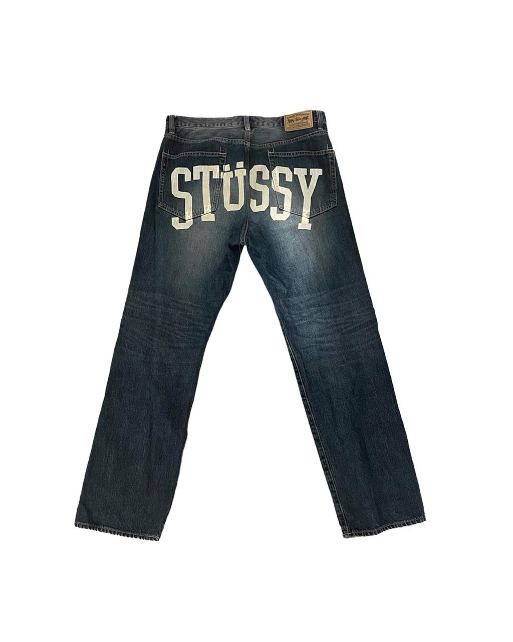 THE BEST APPROACH IS HEAD ON: ICONIC STÜSSY PIECES