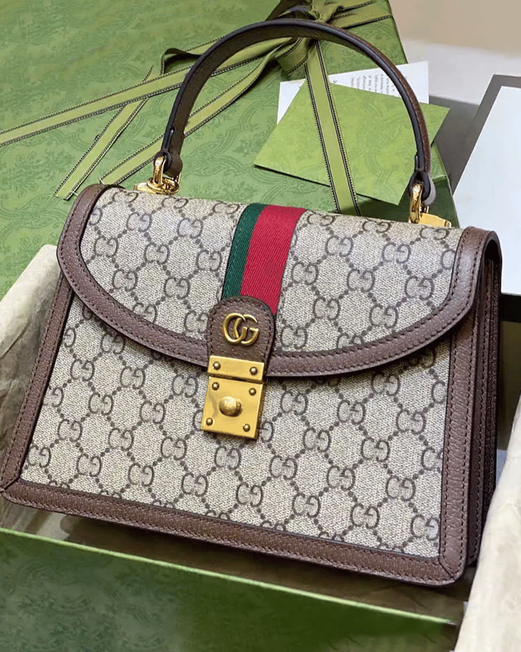 KNOCK-OFFS VS. DUPES: WHY YOU NEED TO KNOW THE DIFFERENCE