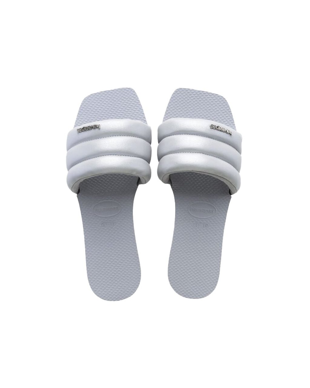Havaianas drops summer sliders, Vans takes skate to NYC & more in your Friday Roundup
