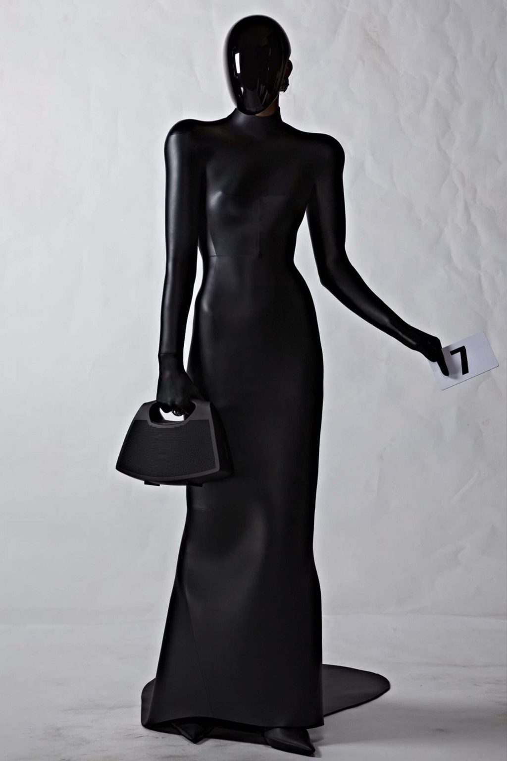 BALENCIAGA COUTURE BROKE THE INTERNET & THE DOORWAY