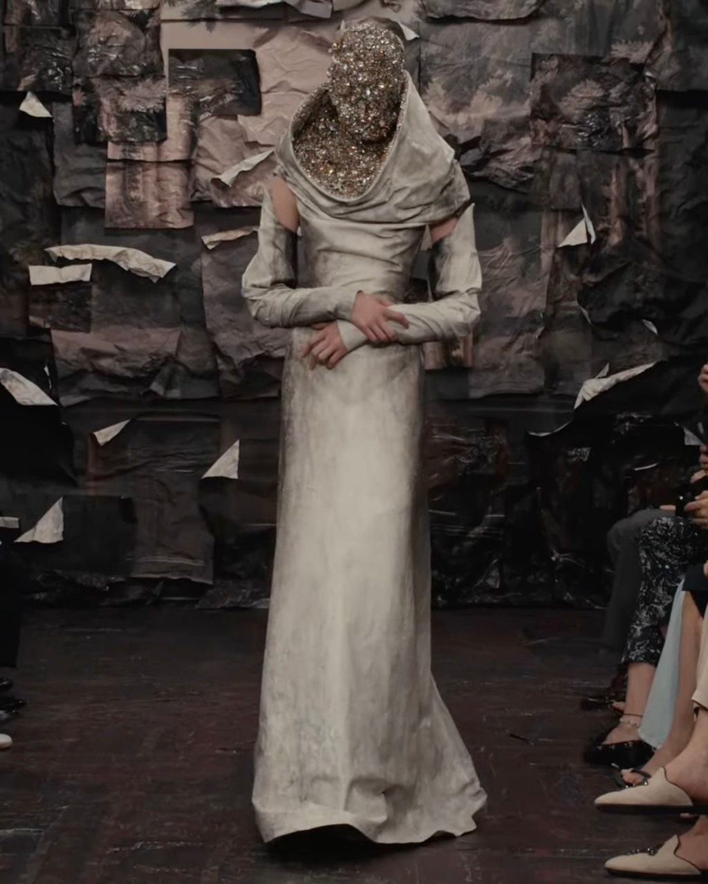 Maison Margiela Artisanal Fall 2025: Glenn Martens took us back to the early Margiela days
