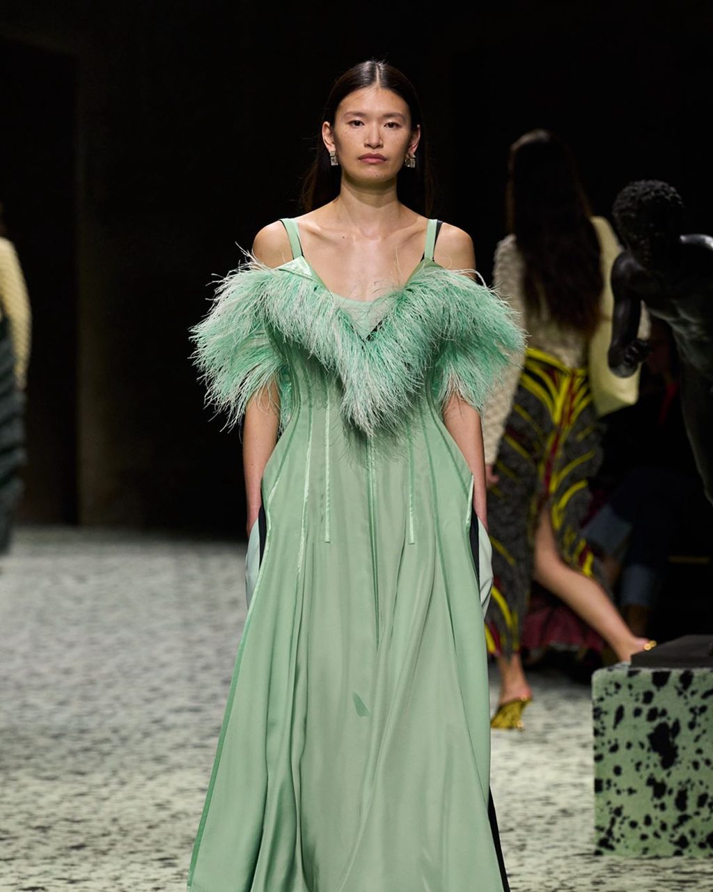 LEATHER COATS & INTRECCIATO ACCESSORIES: BOTTEGA VENETA’S WINTER 23 COLLECTION