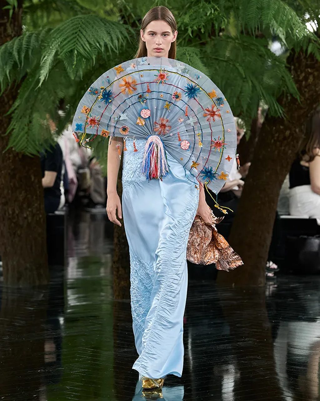 DIOR CROP 16