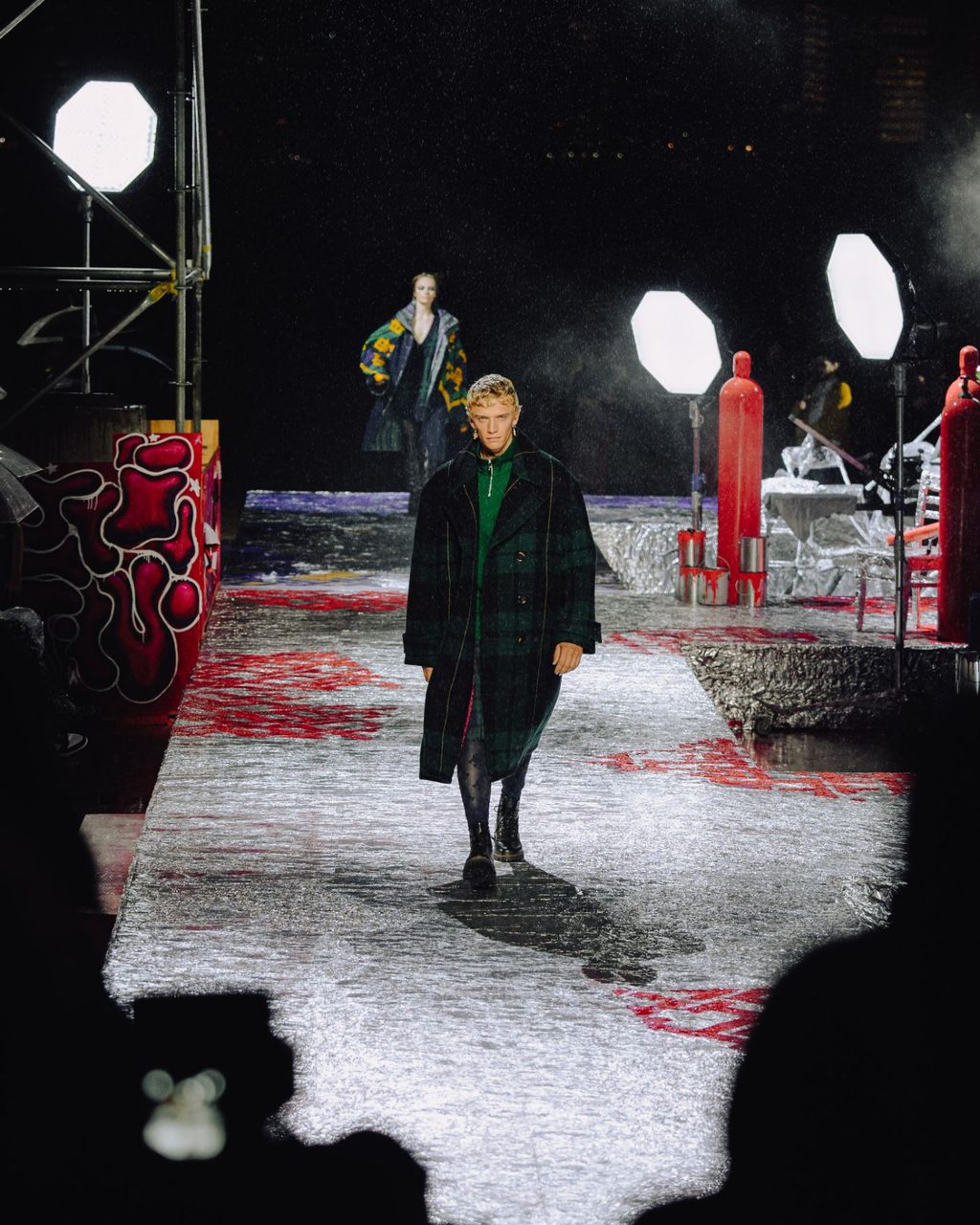 RACK TO RUNWAY: THE NOT-TO-BE-MISSED LOOKS FROM TOMMY’S FACTORY