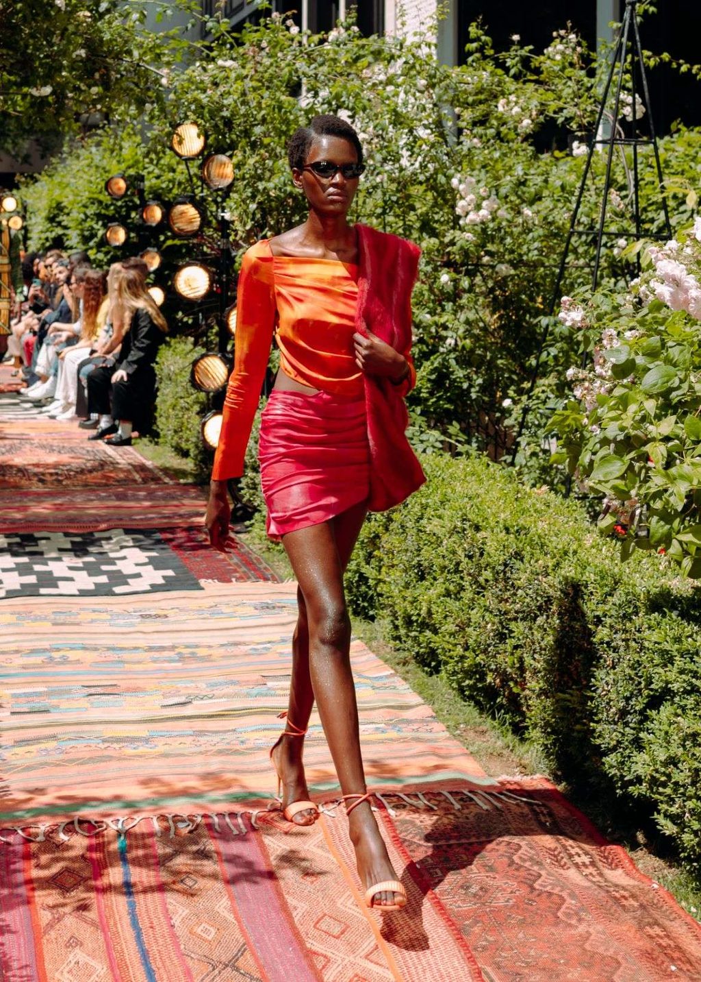 AHLUWALIA SS23: LONDON’S WALLED, BUT AFRICA IS LIMITLESS