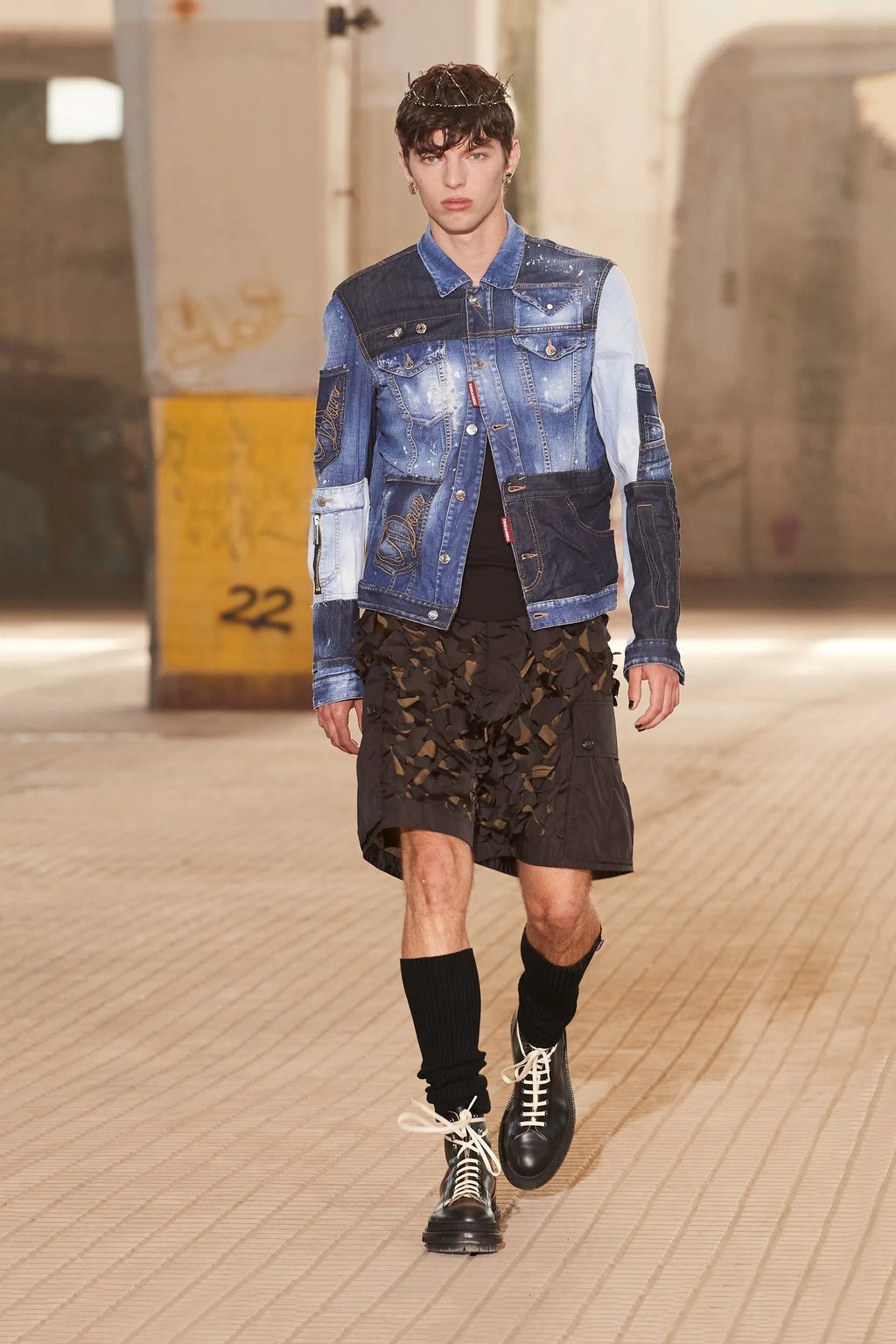 ONCE UPON A TIME... THE GRUNGY DSQUARED2 FAIRYTALE